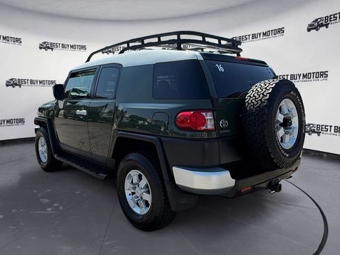 Used 2011 Toyota FJ Cruiser 4WD w/ Convenience Pkg image 6