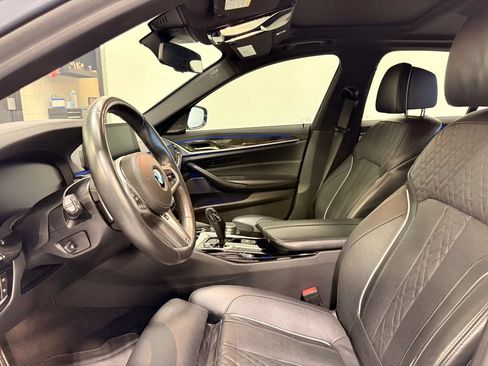 Used 2020 BMW M550i xDrive AWD/4WD image 10