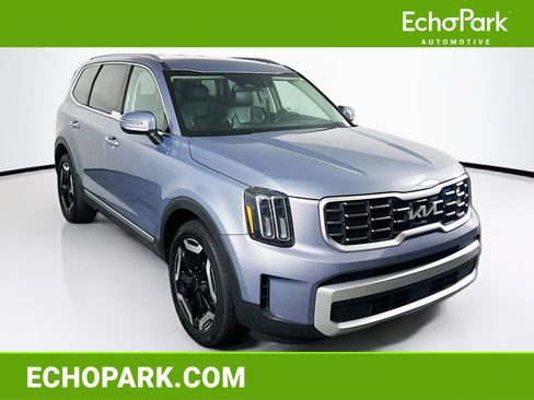 Used 2025 Kia Telluride S FWD image 1