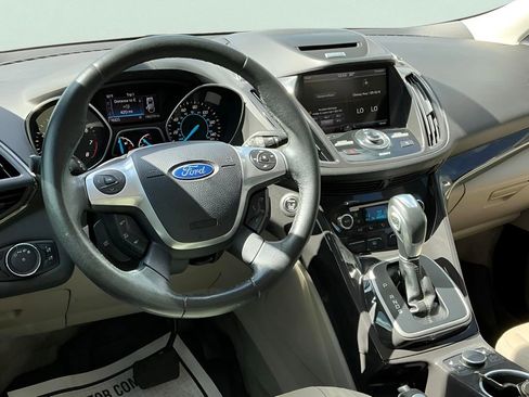 Used 2014 Ford Escape Titanium w/ Equipment Group 401A FWD image 23