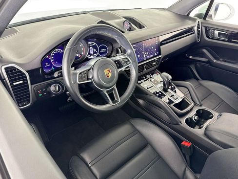 Used 2023 Porsche Cayenne image 22