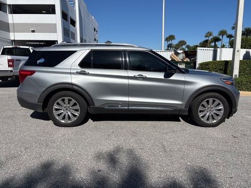 Used 2020 Ford Explorer Limited image 2