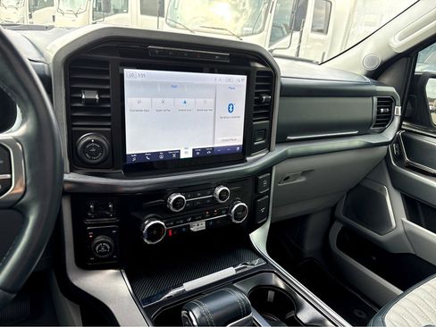 Used 2023 Ford F150 Limited image 12