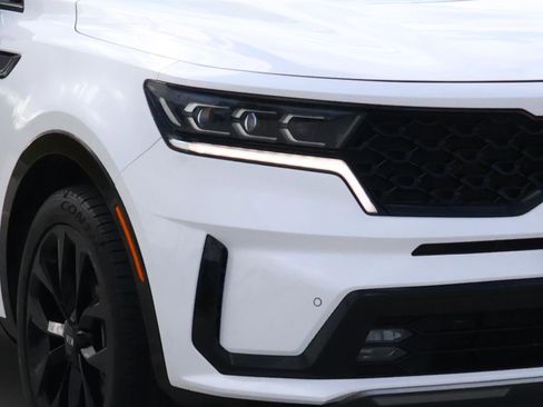 Used 2021 Kia Sorento SX image 8