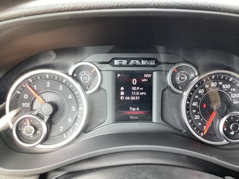 New 2026 RAM 2500 Tradesman AWD/4WD image 18