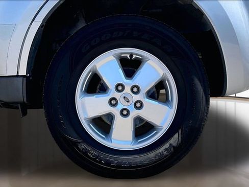 Used 2010 Ford Escape XLT FWD image 26