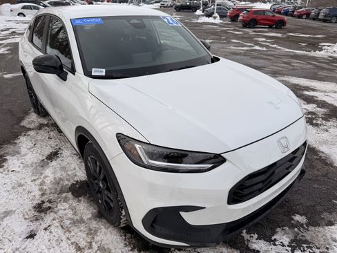 Certified 2026 Honda HR-V Sport image 1