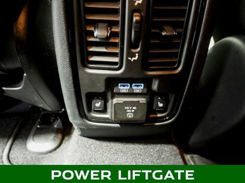 Used 2025 Dodge Durango R/T image 11