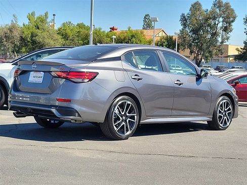 New 2025 Nissan Sentra SR image 2