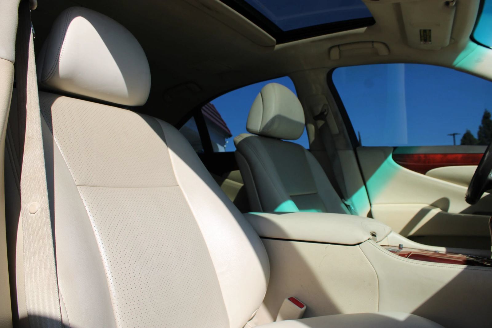 Used 2010 Lexus LS 460 RWD image 10