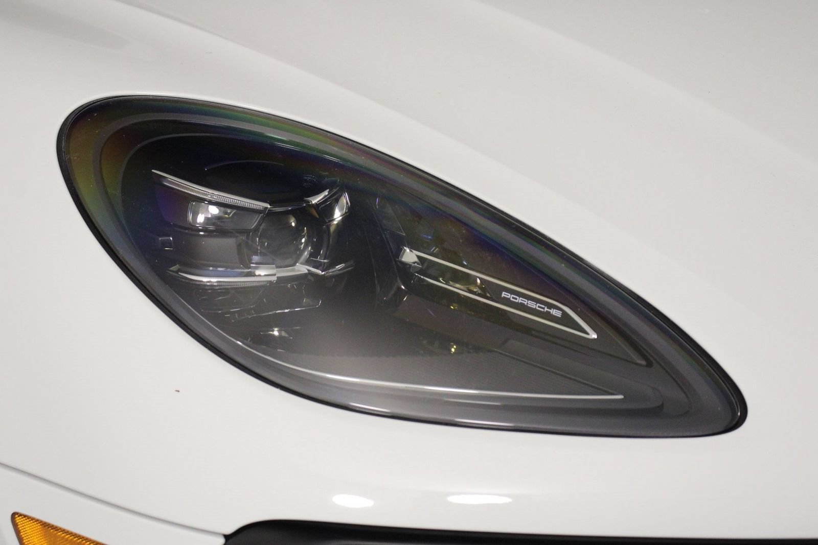 Certified 2026 Porsche Macan AWD/4WD image 28