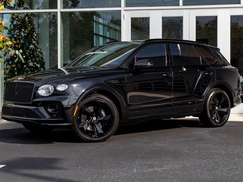 Used 2022 Bentley Bentayga image 1