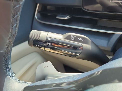 New 2026 Kia Carnival EX FWD image 28