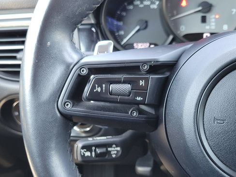 Certified 2023 Porsche Macan S AWD/4WD image 13