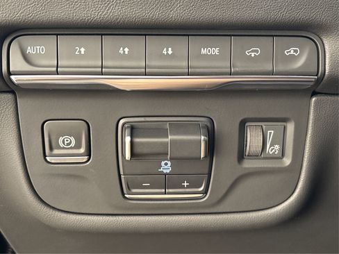 New 2025 Cadillac Escalade Sport w/ Touring Package image 17