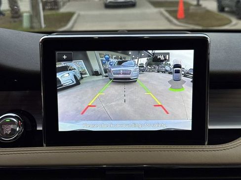 Certified 2021 Lincoln Corsair FWD w/ Premium Package image 28