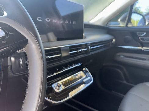 Used 2024 Lincoln Corsair FWD image 8