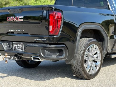 Used 2025 GMC Sierra 1500 Denali w/ Denali Reserve Package AWD/4WD image 16