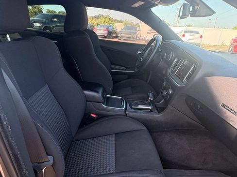 Used 2019 Dodge Charger R/T w/ Performance Handling Group RWD image 31