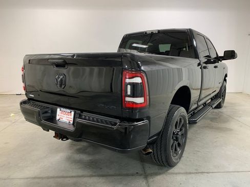 Used 2019 RAM 2500 Big Horn w/ Night Edition AWD/4WD image 8