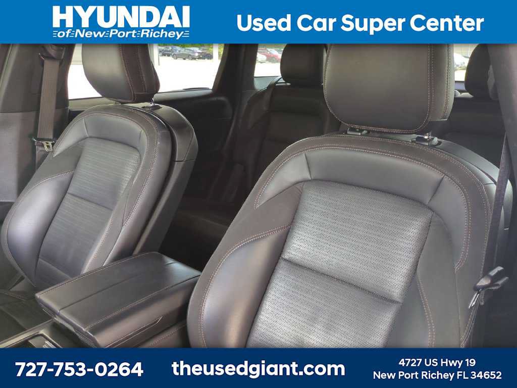 Used 2024 Lincoln Nautilus Reserve w/ Equipment Group 202A AWD/4WD image 7