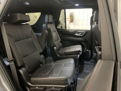 Used 2022 Chevrolet Tahoe RST w/ Luxury Package AWD/4WD image 22