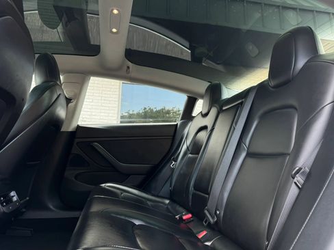 Used 2018 Tesla Model 3 Long Range AWD/4WD image 19