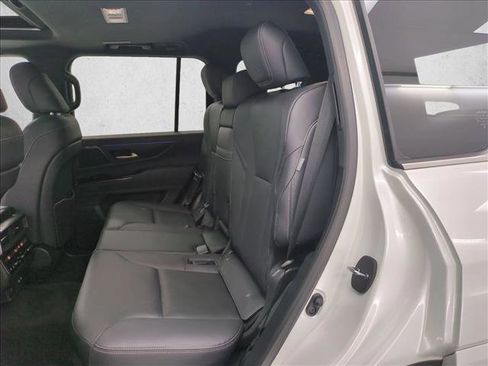 Used 2023 Lexus LX 600 4WD w/ Interior Upgrade Package image 22