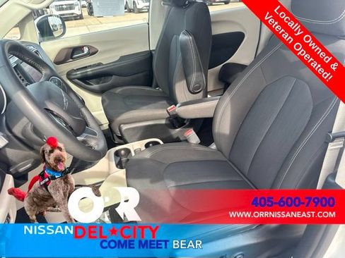 Used 2023 Chrysler Voyager LX FWD image 14