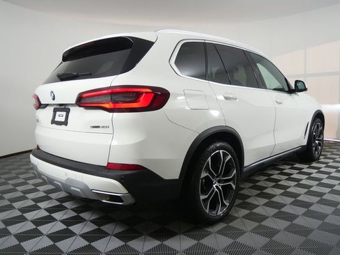 Used 2023 BMW X5 sDrive40i w/ Parking Assistance Package RWD image 3