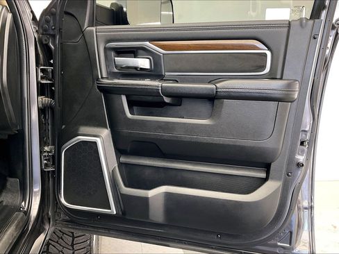Used 2022 RAM 2500 Laramie AWD/4WD image 26