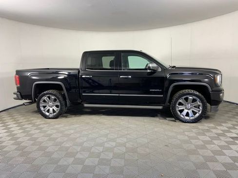 Used 2017 GMC Sierra 1500 Denali w/ Denali Ultimate Package AWD/4WD image 2