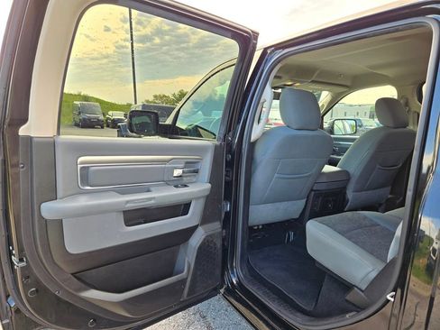 Used 2019 RAM 1500 Big Horn AWD/4WD image 26