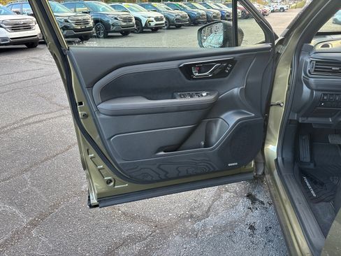 New 2025 Subaru Forester Touring image 11