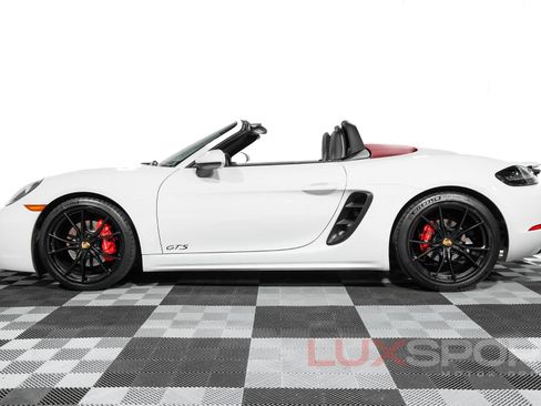 Used 2018 Porsche 718 Boxster GTS RWD image 5