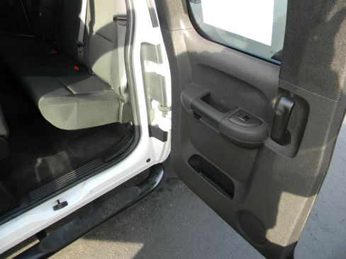 Used 2011 Chevrolet Silverado 1500 LT w/ All-Star Edition RWD image 7