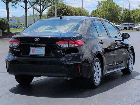 Certified 2025 Toyota Corolla LE FWD image 5