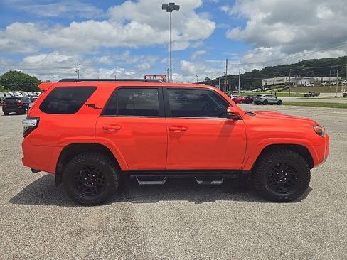 Used 2024 Toyota 4Runner TRD Off-Road Premium w/ Moonroof Package AWD/4WD image 15