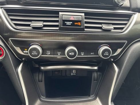 Used 2018 Honda Accord Sport image 23
