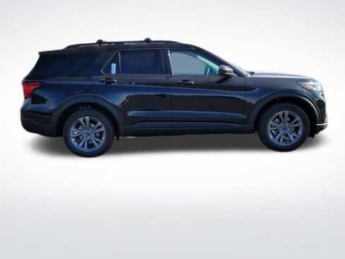 New 2026 Ford Explorer Active w/ Active Comfort Package image 9