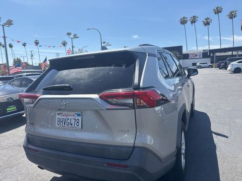 Used 2019 Toyota RAV4 XLE image 16