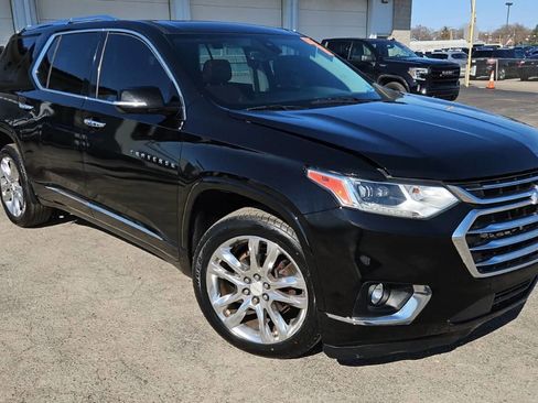Used 2019 Chevrolet Traverse High Country image 3