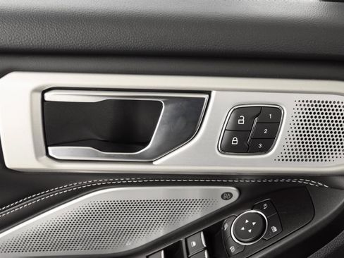 Used 2020 Ford Explorer ST w/ ST Street Pack image 34