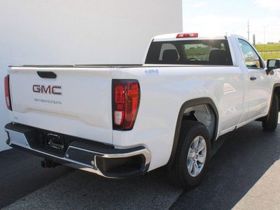 New 2024 GMC Sierra 1500 Pro w/ Pro Value Package
