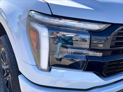 Used 2025 Ford F150 Platinum w/ Equipment Group 702A High image 28