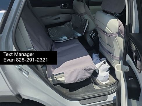 Used 2024 Kia Sorento S w/ Panoramic Sunroof Package FWD image 9