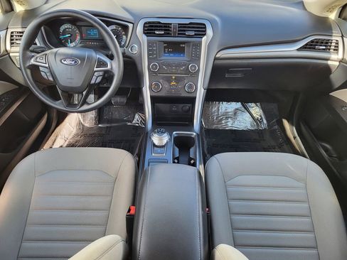 Used 2018 Ford Fusion S image 18