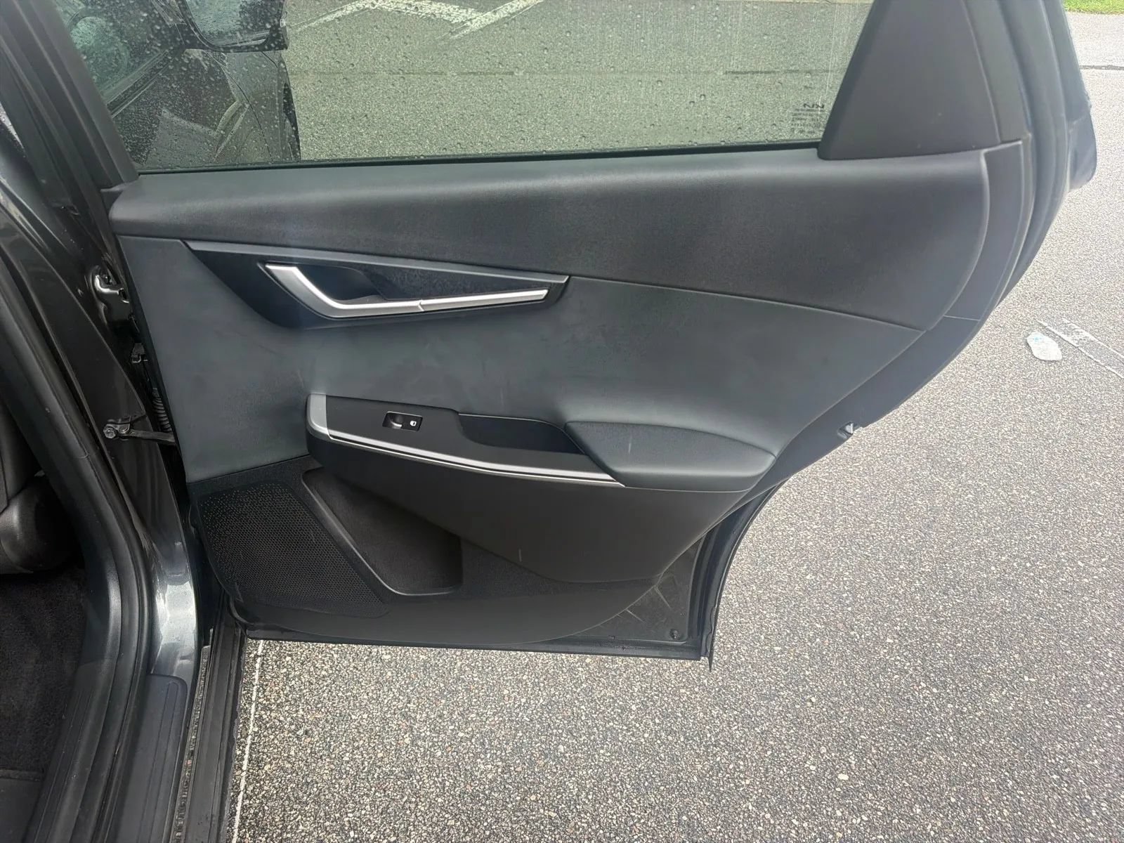 Used 2024 Kia EV6 Light RWD image 19