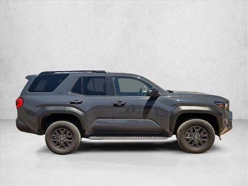 Used 2025 Toyota 4Runner SR5 AWD/4WD image 4