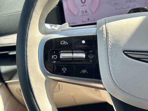 Used 2025 Genesis GV80 3.5T Prestige image 19